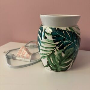Scentsy Rainforest Fern Wax Warmer